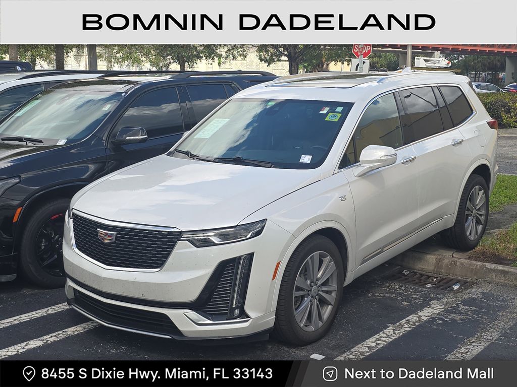 2023 Cadillac XT6 Premium Luxury photo 2