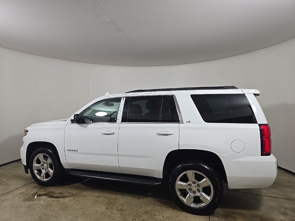 2016 Chevrolet Tahoe LS photo 4