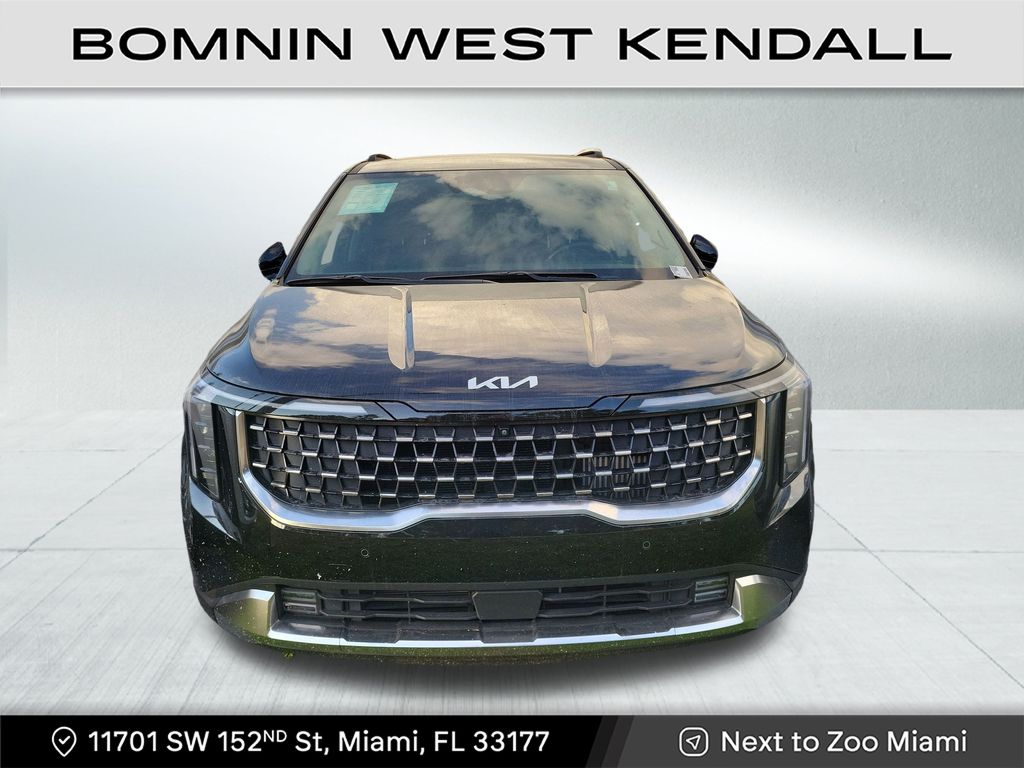 2025 Kia Carnival SX photo 2
