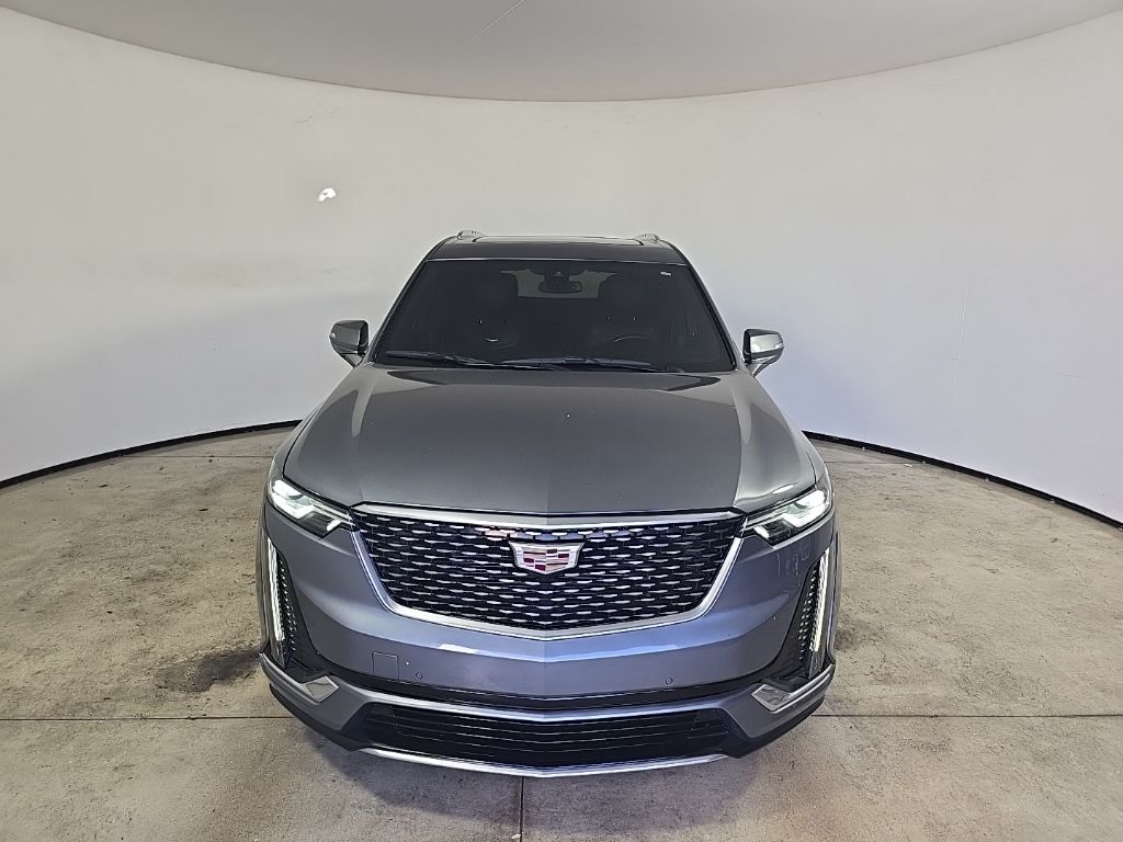 2022 Cadillac XT6 Premium Luxury photo 3