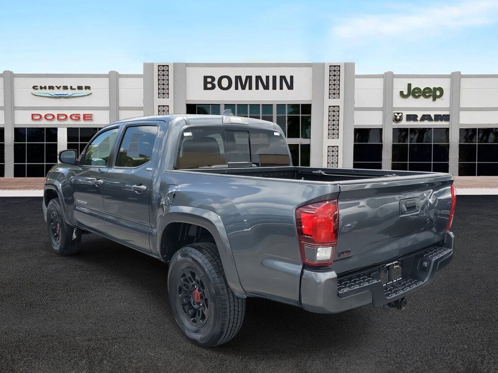 Used 2022 Toyota Tacoma SR5 Truck