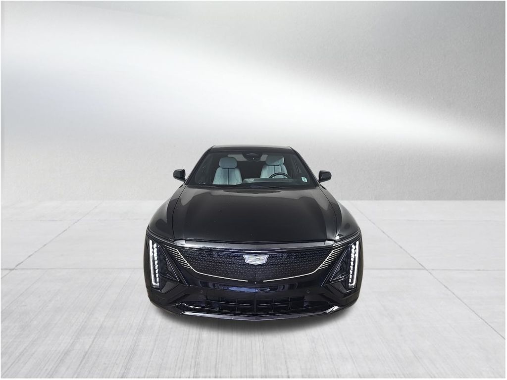 2024 Cadillac Lyriq Sport photo 3