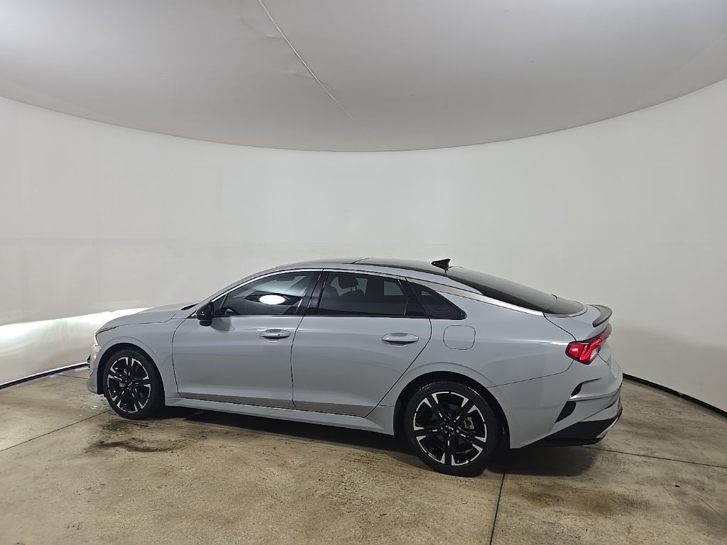 2023 Kia K5 GT-Line photo 4