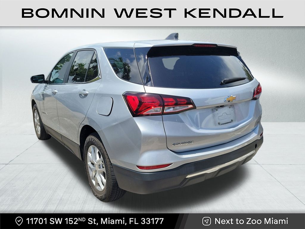 2022 Chevrolet Equinox LT photo 3