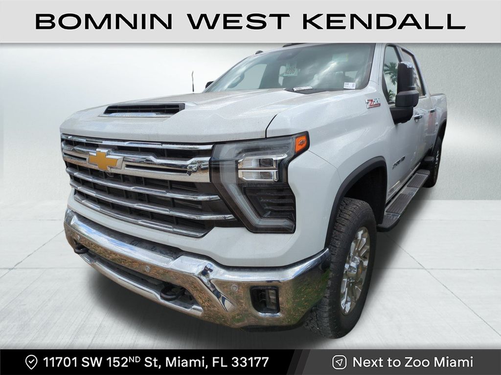 2024 Chevrolet Silverado 2500HD LTZ photo 2