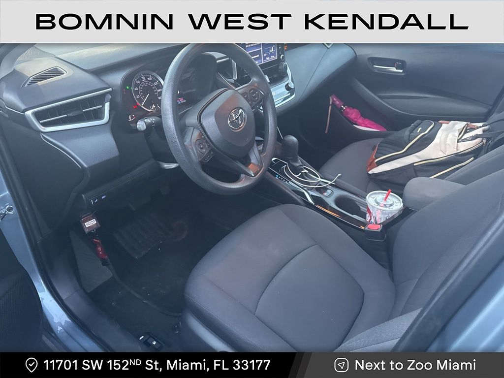 2020 Toyota Corolla LE photo 3