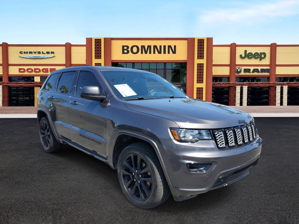 2019 Jeep Grand Cherokee Altitude photo 2