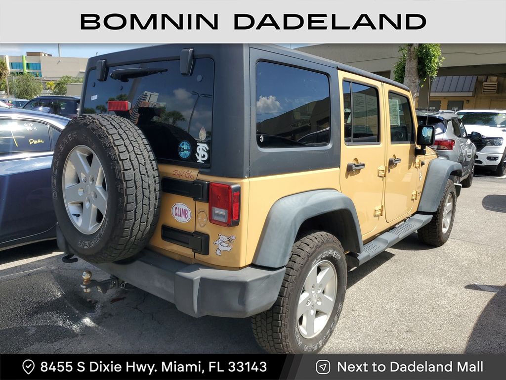 2014 Jeep Wrangler Unlimited Sport photo 4