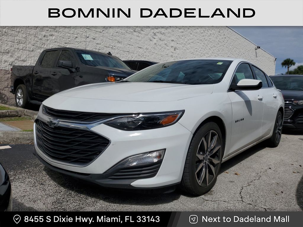 2024 Chevrolet Malibu RS photo 2