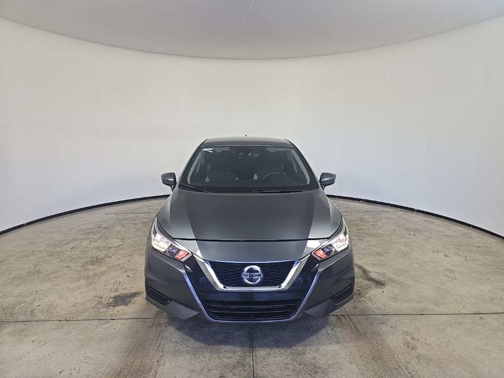 2022 Nissan Versa 1.6 SV photo 3