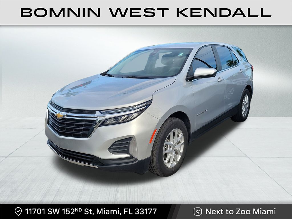 2022 Chevrolet Equinox LT photo 2
