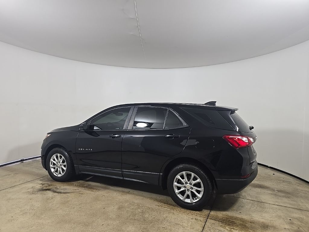 2020 Chevrolet Equinox LS photo 4
