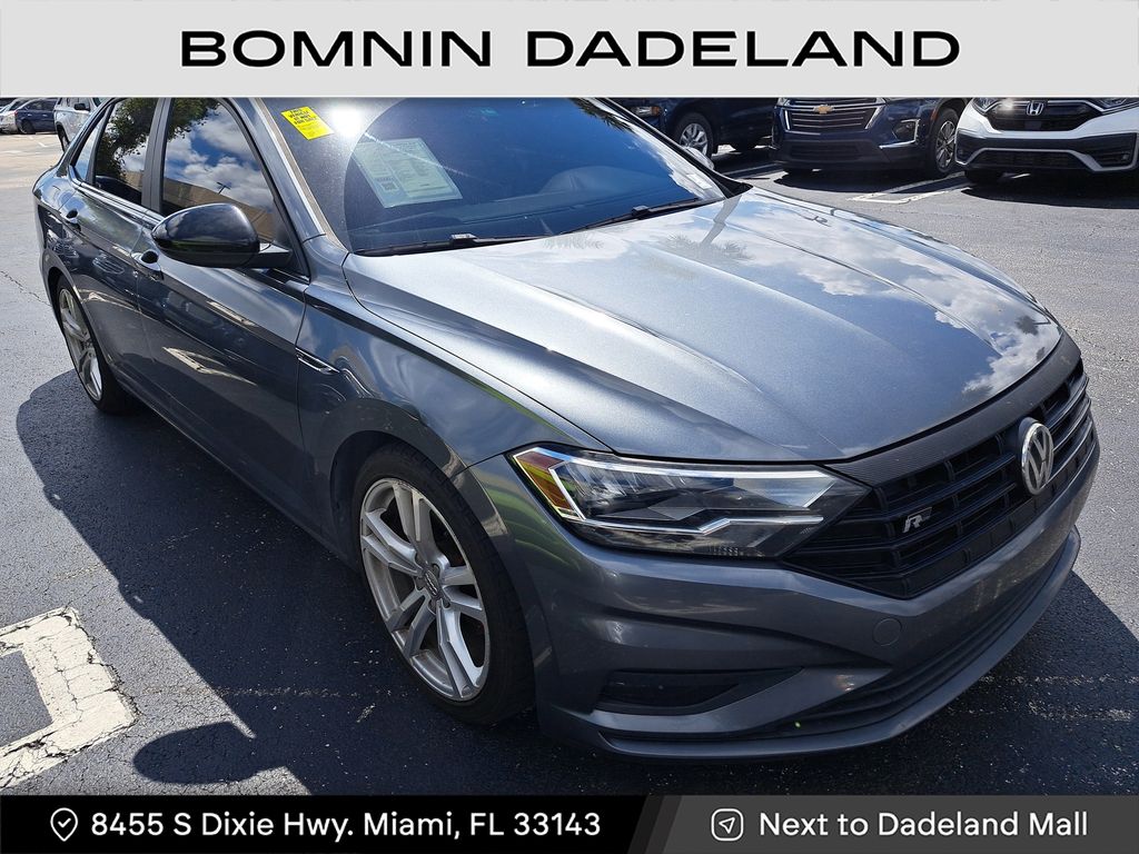 2019 Volkswagen Jetta R-Line photo 2