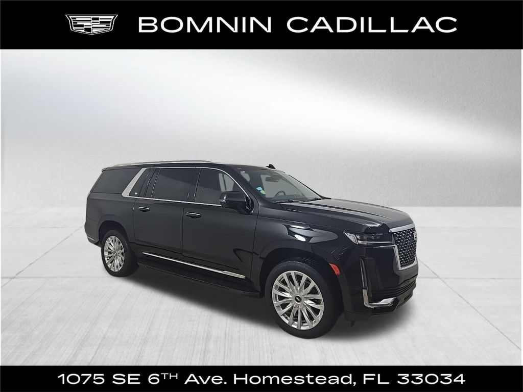 2024 Cadillac Escalade ESV Luxury's photo