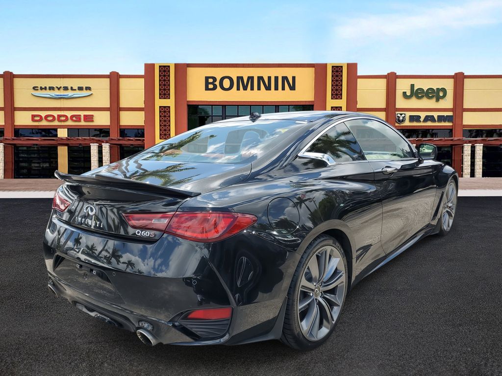 2022 Infiniti Q60 Red Sport 400 photo 3