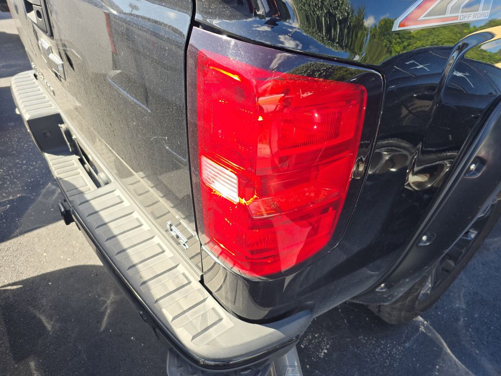 2015 Chevrolet Silverado 1500 LTZ photo 2