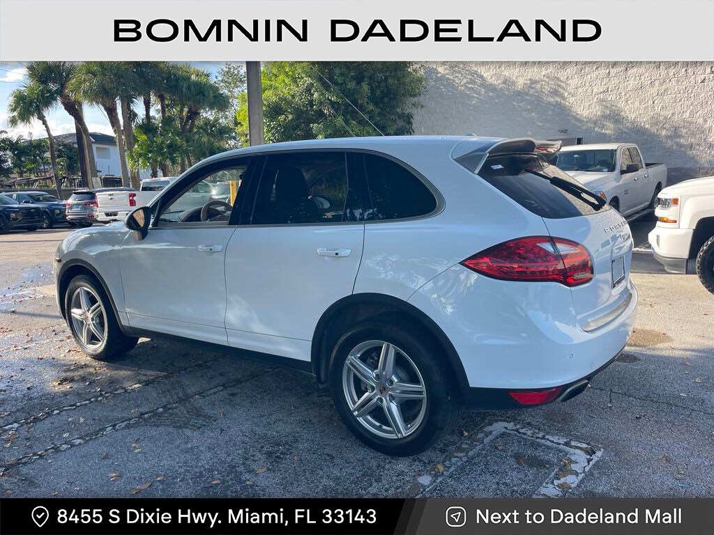 2014 Porsche Cayenne Platinum Edition photo 3