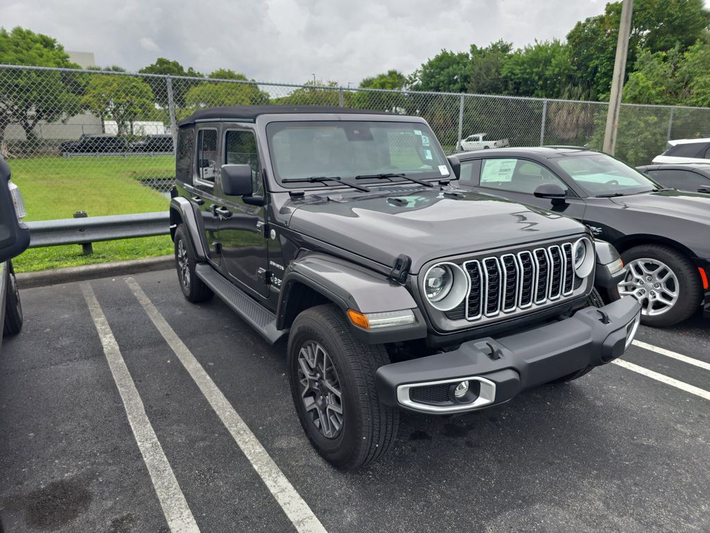 2024 Jeep Wrangler Sahara photo 2