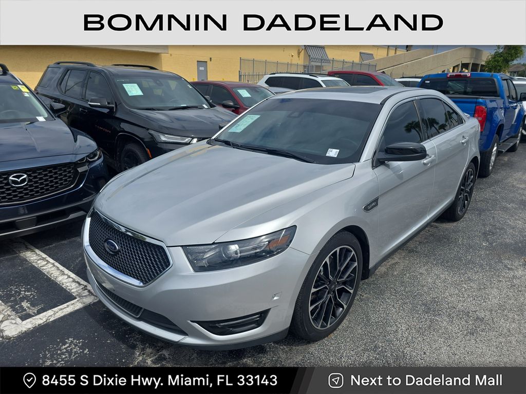 2018 Ford Taurus SHO photo 2