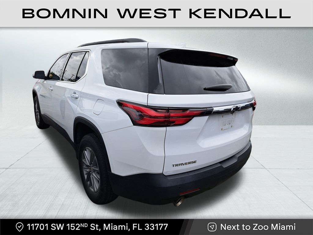 2022 Chevrolet Traverse Cloth photo 3