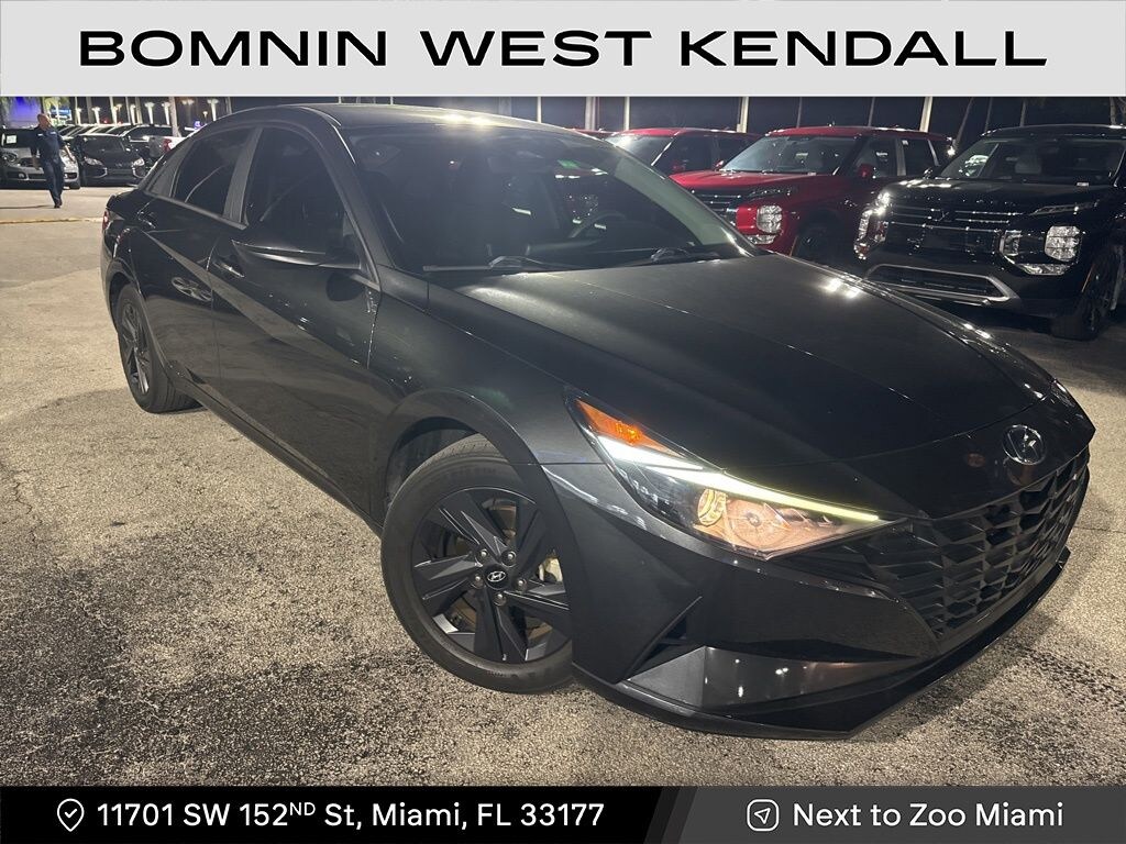 Used 2023 Hyundai Elantra SEL Sedan