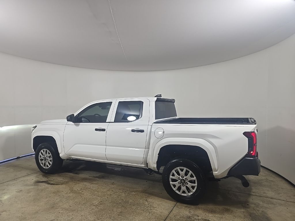 2024 Toyota Tacoma SR photo 4