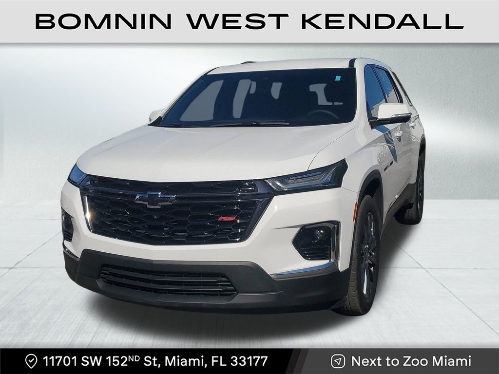 2022 Chevrolet Traverse RS photo 2
