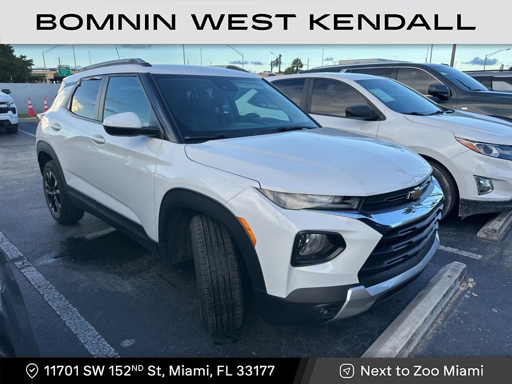 2023 Chevrolet Trailblazer LT photo 2