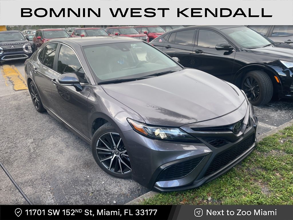 2024 Toyota Camry SE photo 2