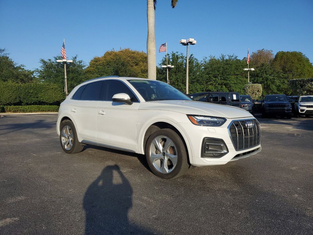 2021 Audi Q5 45 Prestige Premium photo 2
