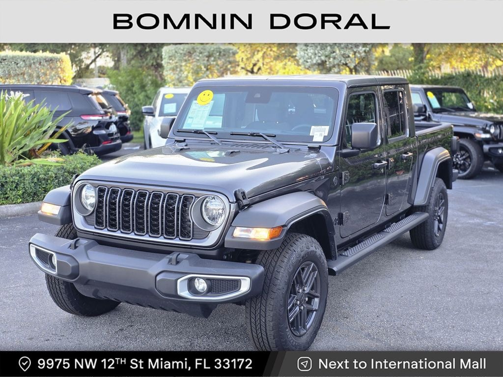 Used 2025 Jeep Gladiator Sport S Truck