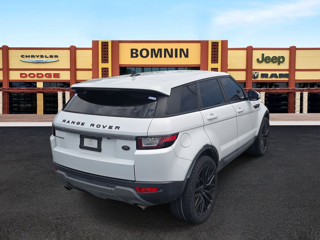 2016 Land Rover Range Rover Evoque SE photo 3