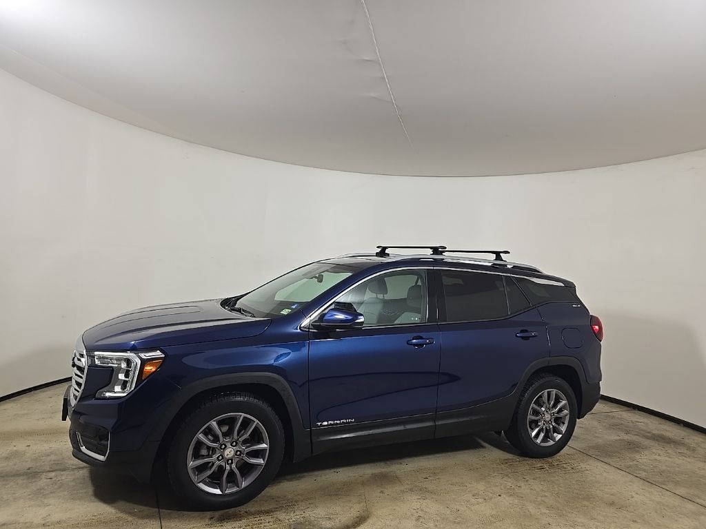 2022 Gmc Terrain SLT photo 2