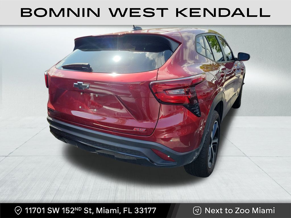 2024 Chevrolet Trax photo 3