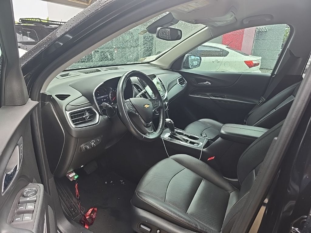 2020 Chevrolet Equinox Premier photo 2