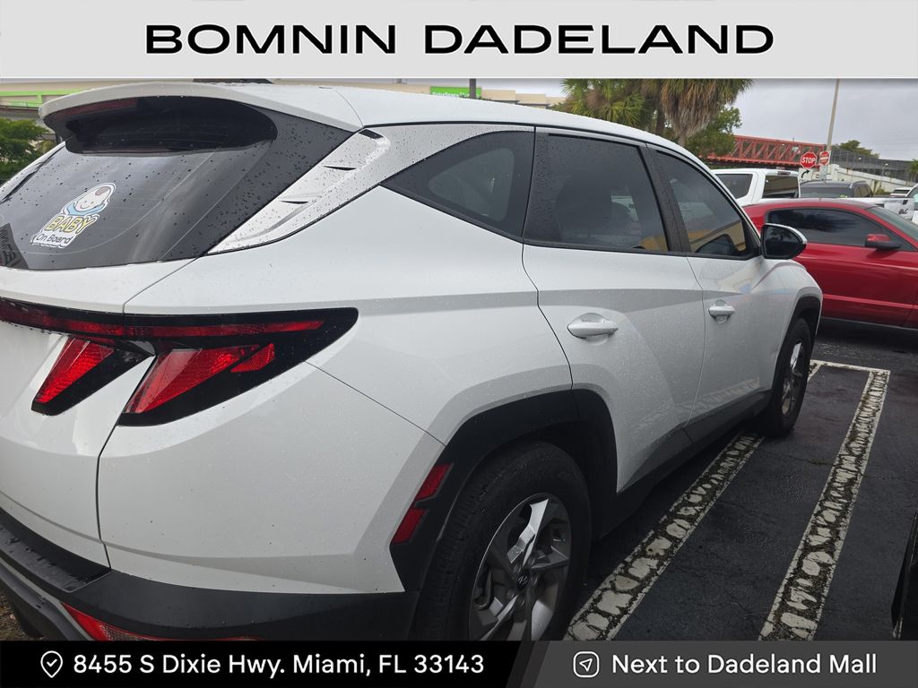 2023 Hyundai Tucson SE photo 4