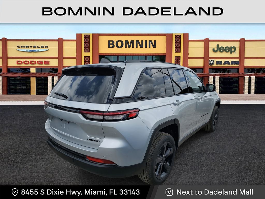 2025 Jeep Grand Cherokee Limited photo 2