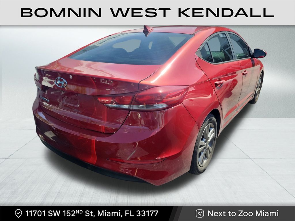 2017 Hyundai Elantra SE photo 3