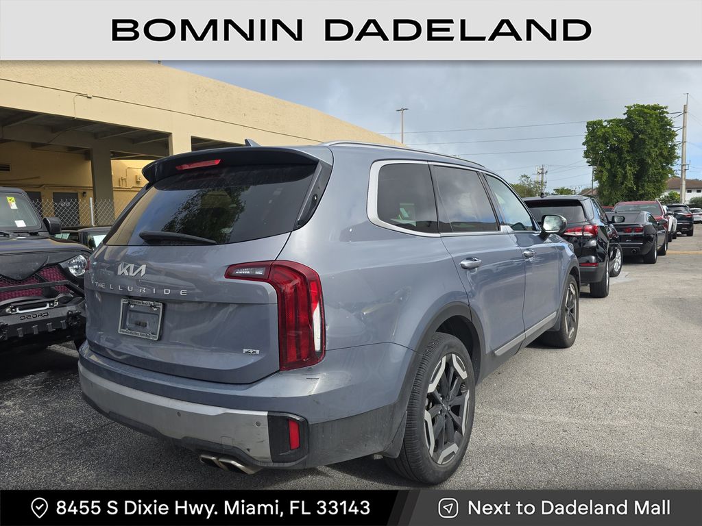 2023 Kia Telluride S photo 3