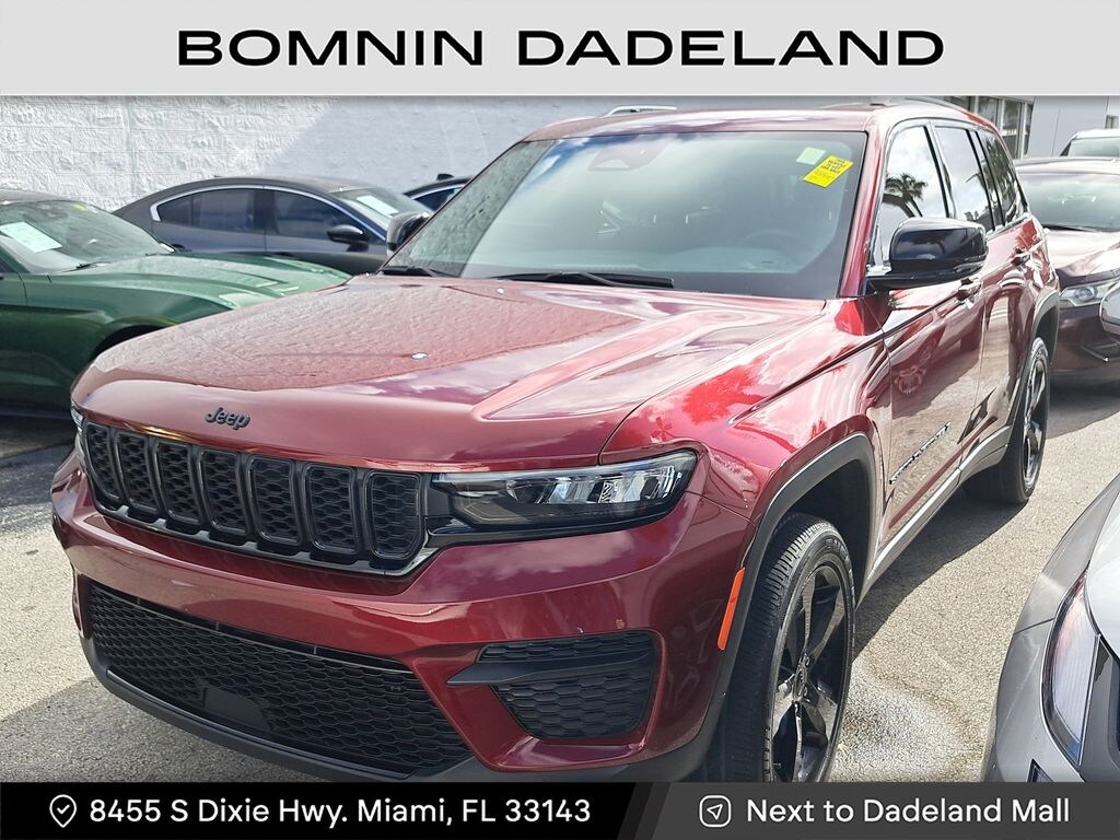 Used 2024 Jeep Grand Cherokee Altitude SUV