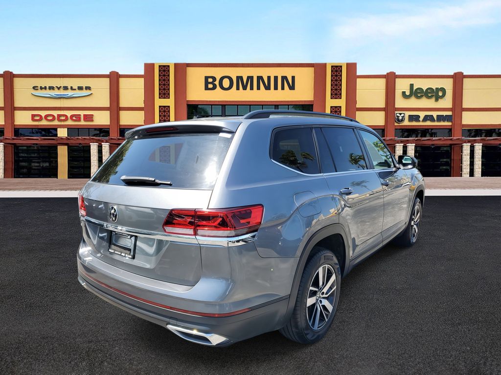 2021 Volkswagen Atlas SE photo 3