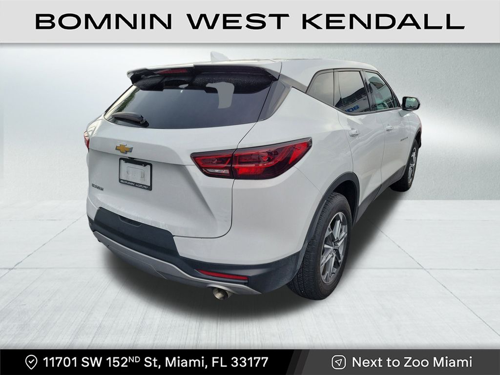 2023 Chevrolet Blazer 2LT photo 4