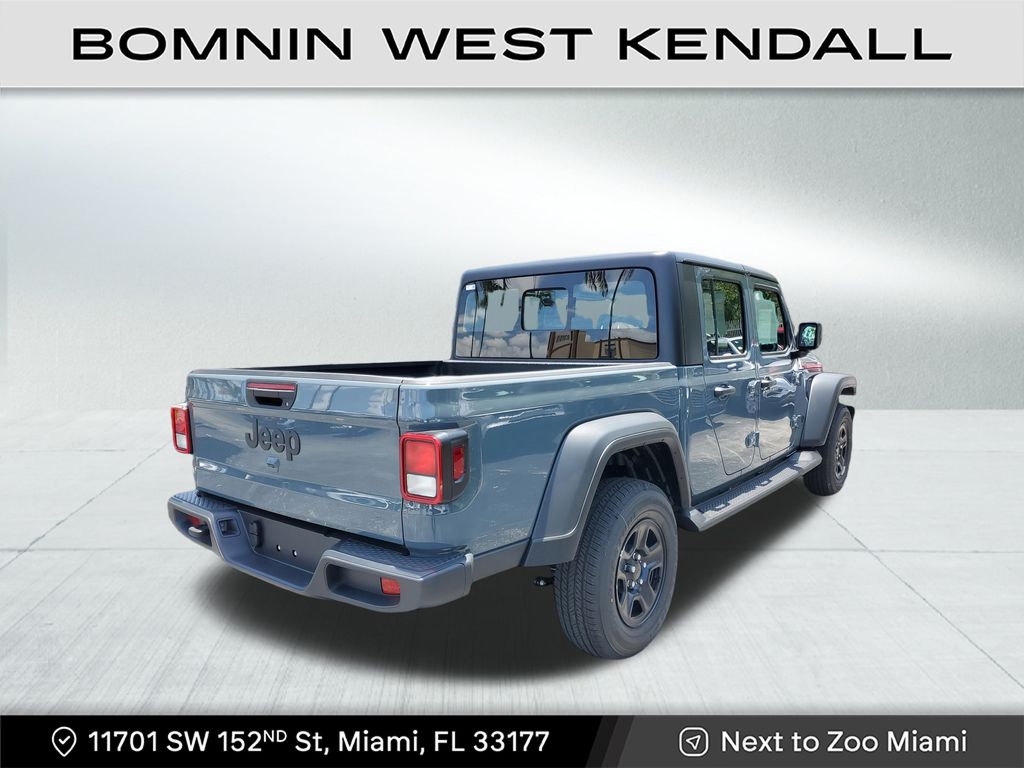2025 Jeep Gladiator Sport photo 3