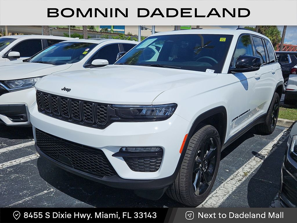 2025 Jeep Grand Cherokee Limited photo 2