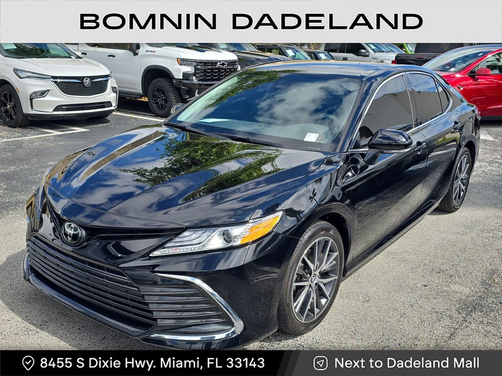 2024 Toyota Camry XLE photo 2