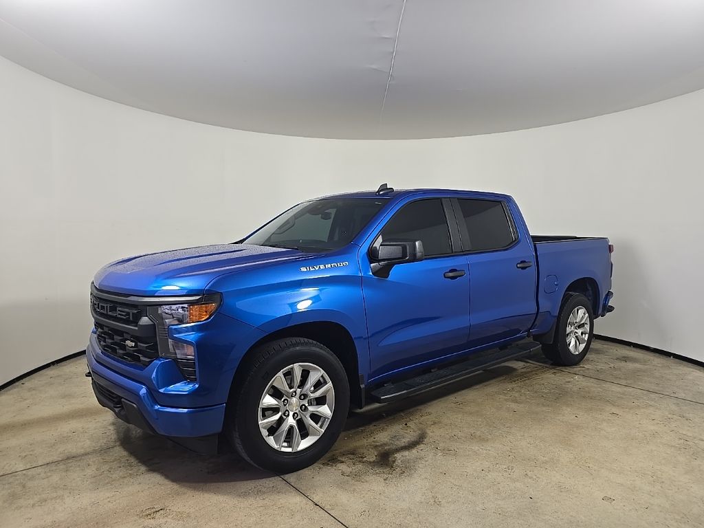 2024 Chevrolet Silverado 1500 Custom photo 2