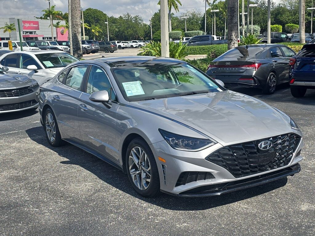 Used 2023 Hyundai Sonata SEL Sedan