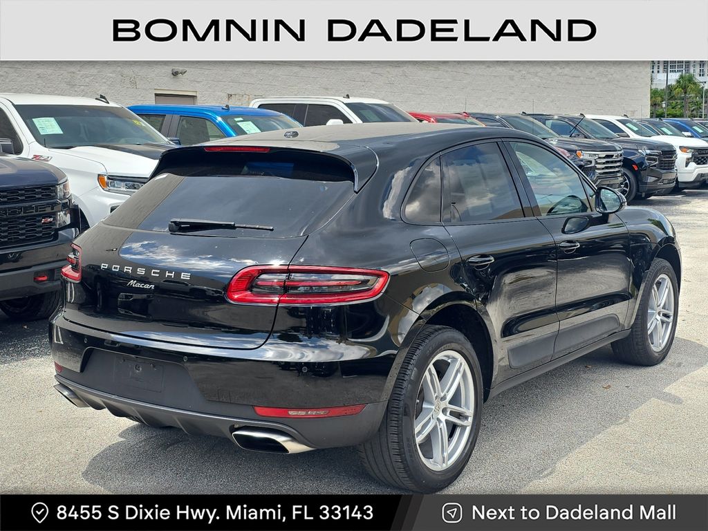 2018 Porsche Macan photo 4