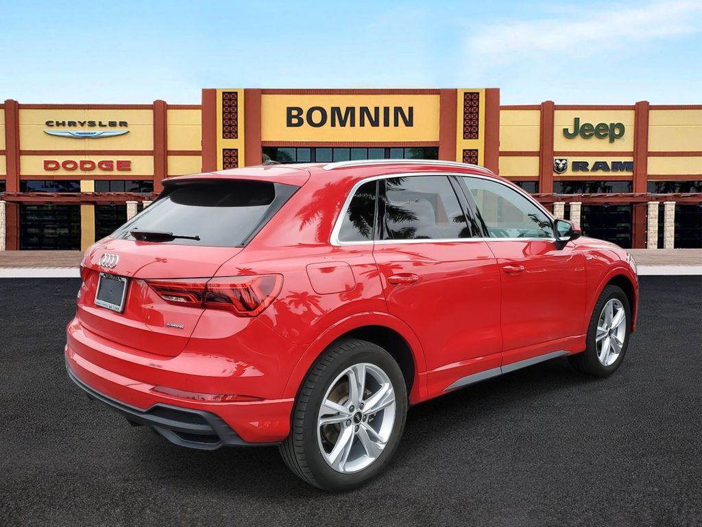 2023 Audi Q3 Premium Plus S line photo 3