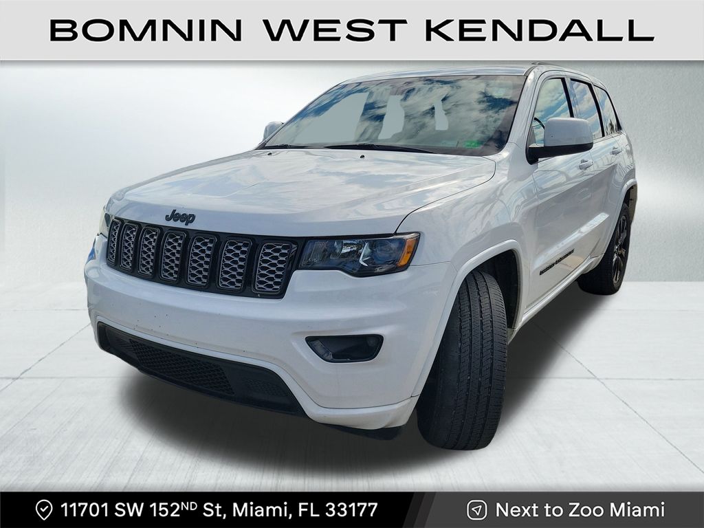 2021 Jeep Grand Cherokee Laredo X photo 2